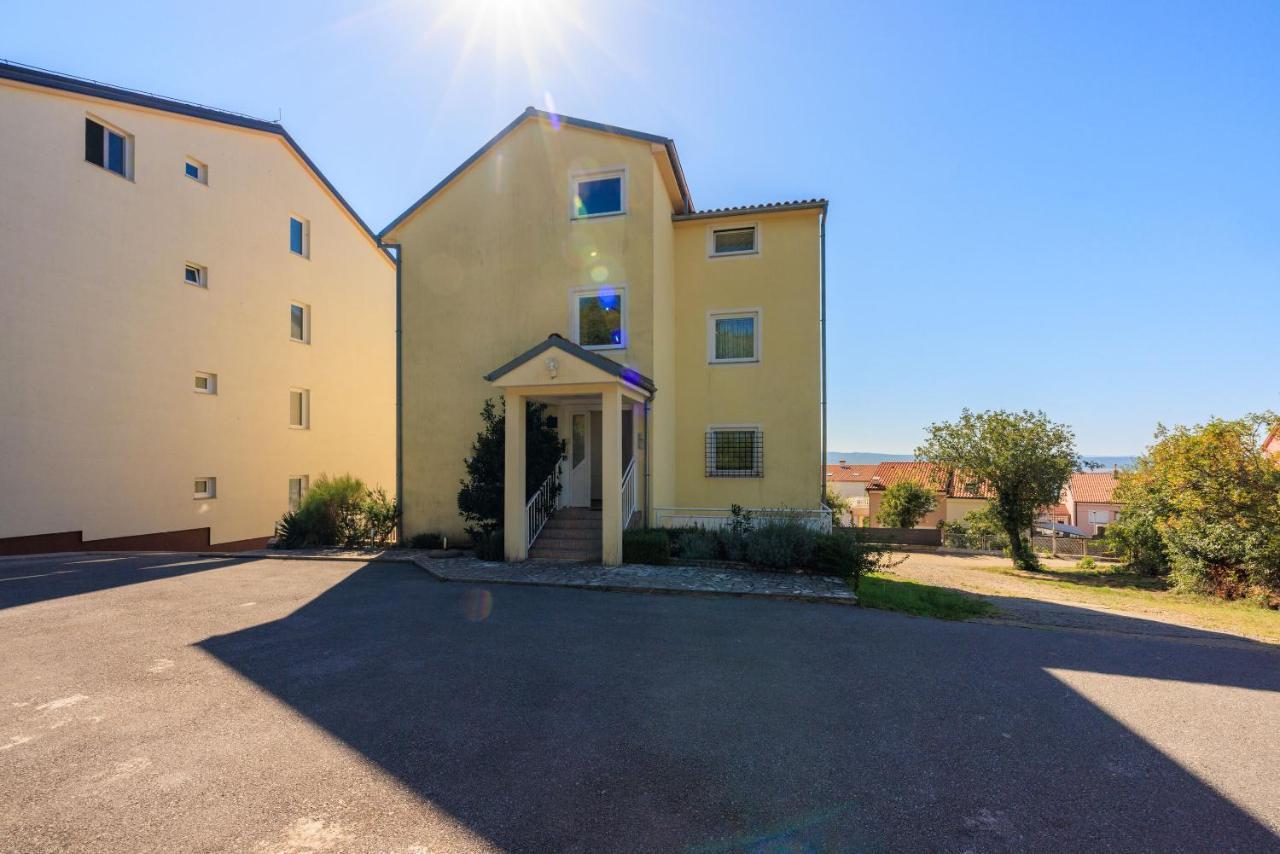Apartments Petak Dramalj Εξωτερικό φωτογραφία