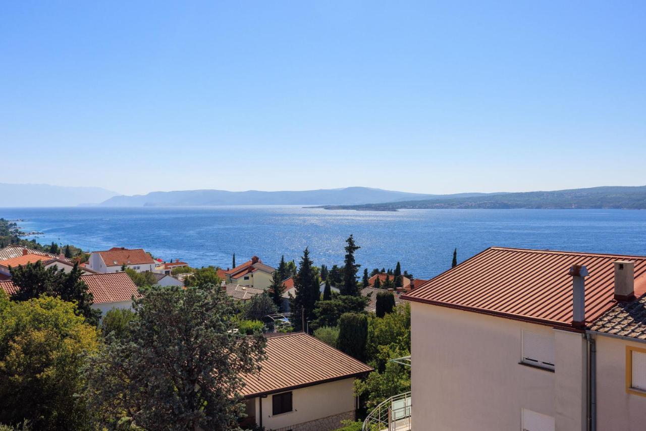 Apartments Petak Dramalj Εξωτερικό φωτογραφία