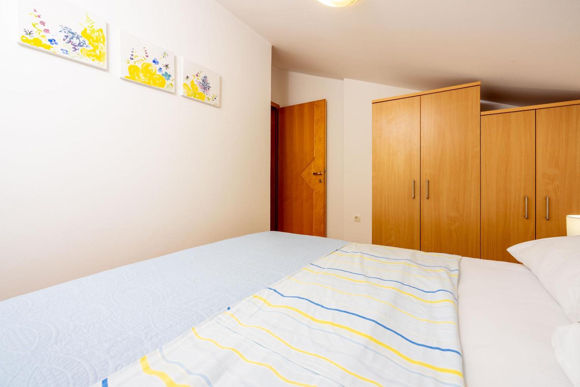 Apartments Petak Dramalj Εξωτερικό φωτογραφία
