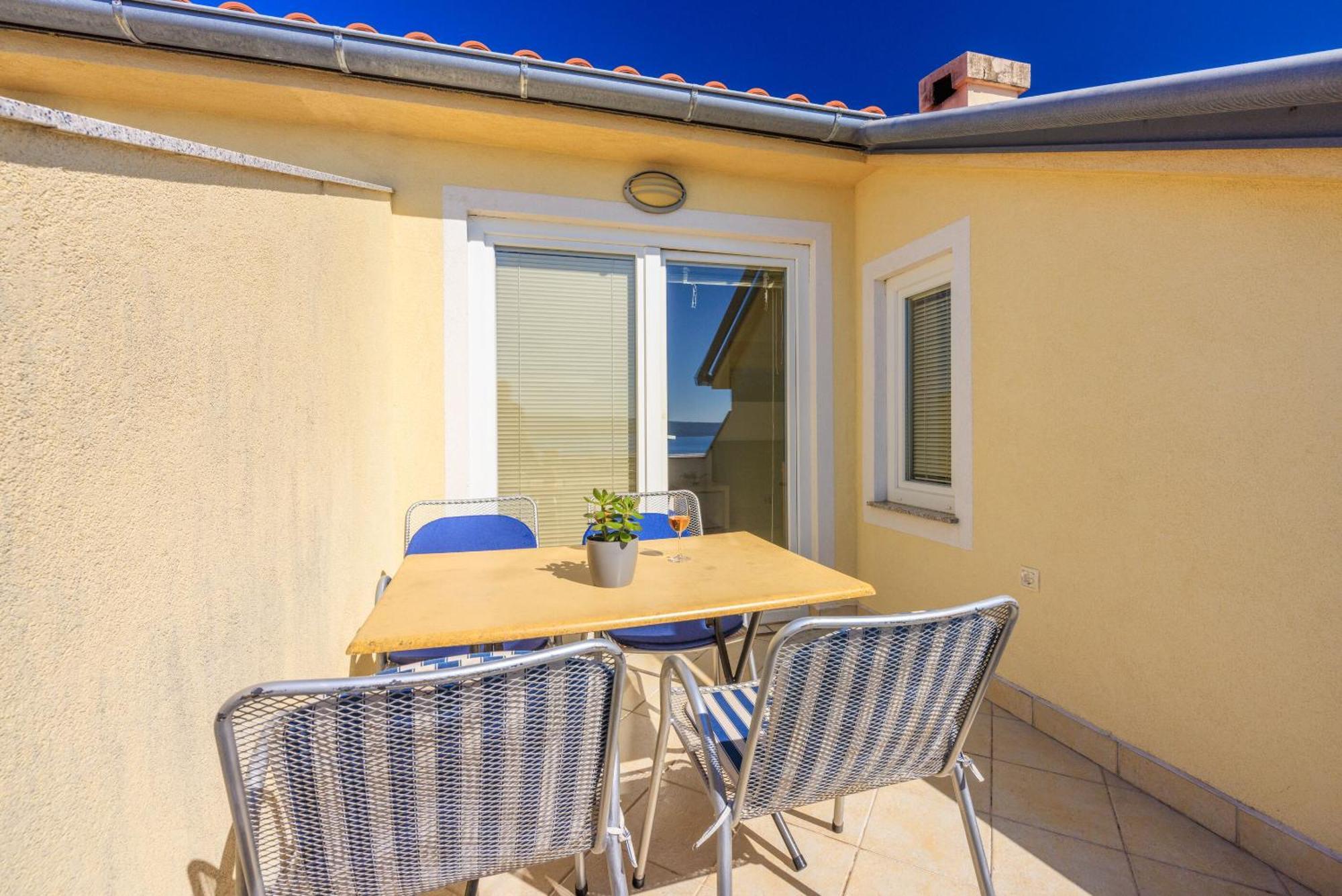 Apartments Petak Dramalj Εξωτερικό φωτογραφία