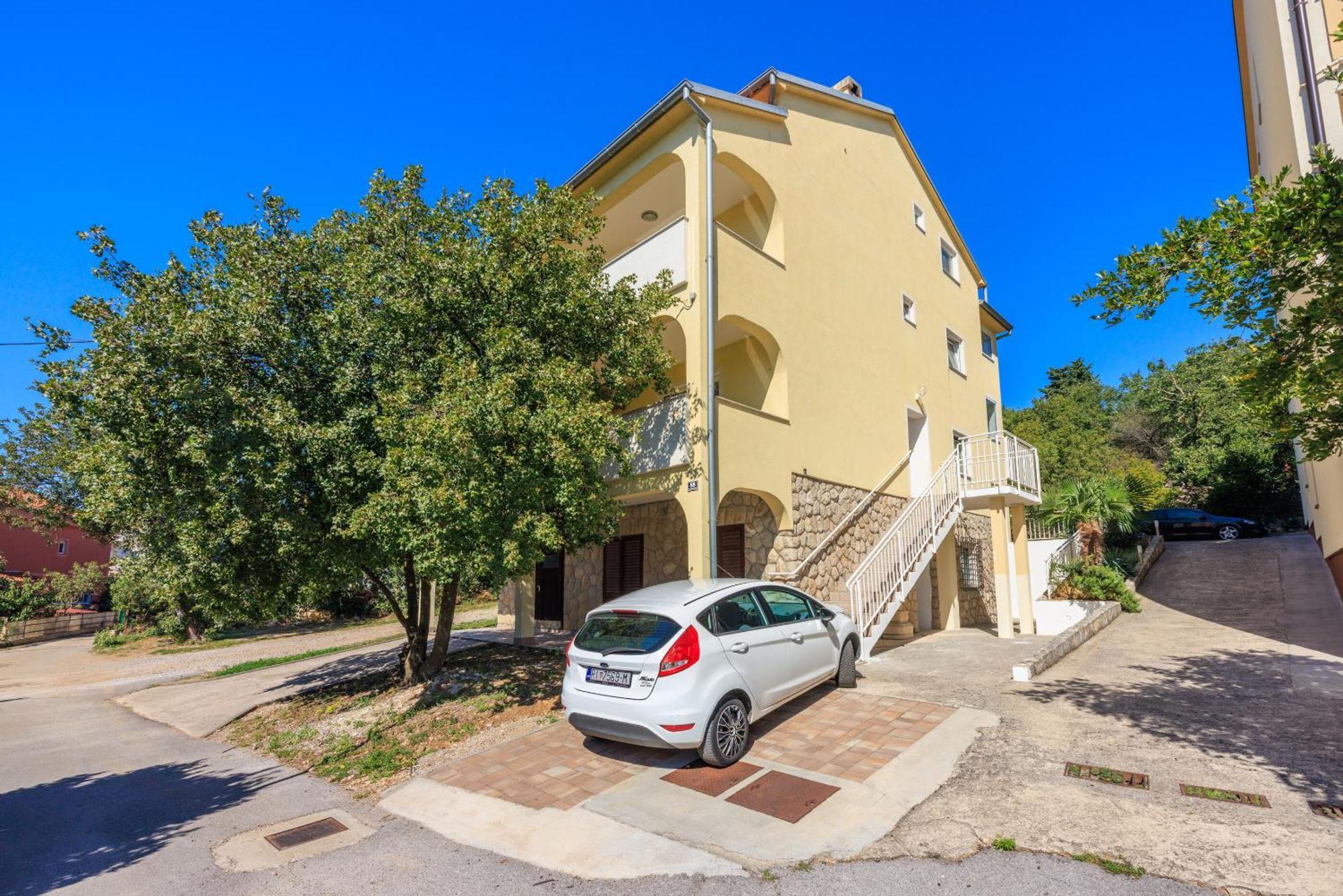 Apartments Petak Dramalj Εξωτερικό φωτογραφία