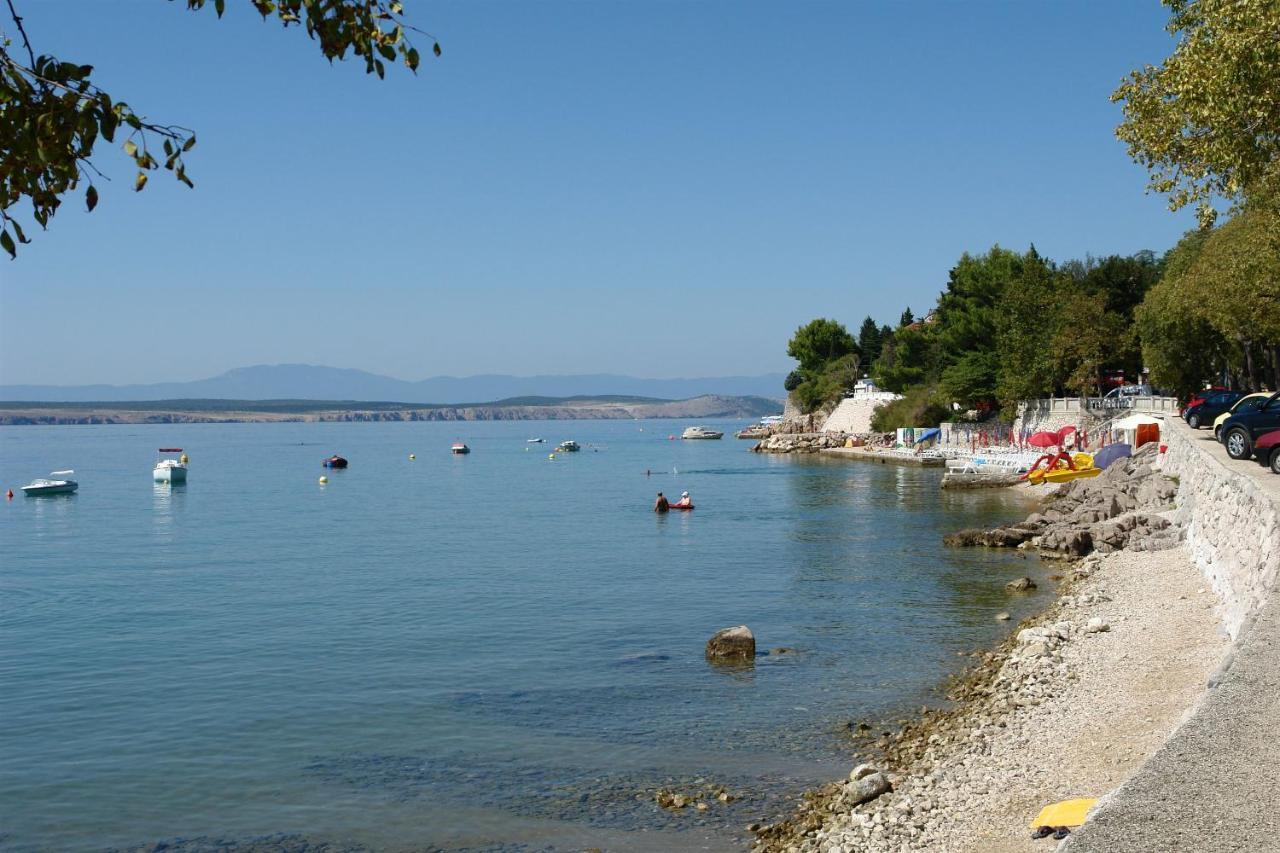 Apartments Petak Dramalj Εξωτερικό φωτογραφία